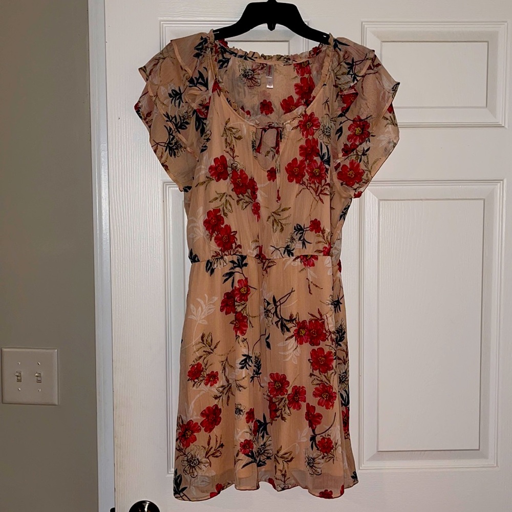 Xhilaration Size large, peach colored dress with pink flowers
